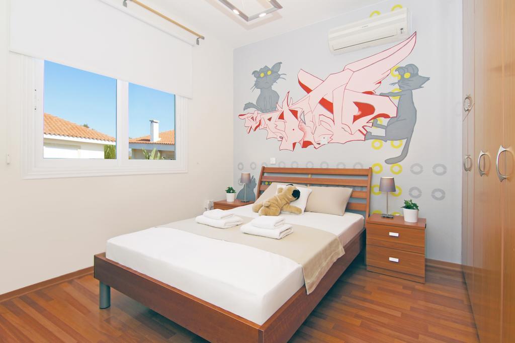 Villa Celine โปรทาราส ภายนอก รูปภาพ